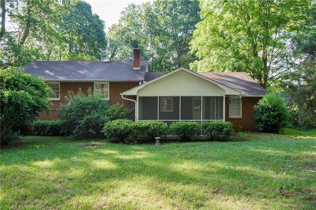 3030 Prytania Road, Winston-salem, NC 27106