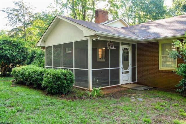 3030 Prytania Road, Winston-salem, NC 27106