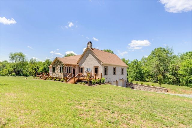 800 Butler Rd, Portland, TN 37148