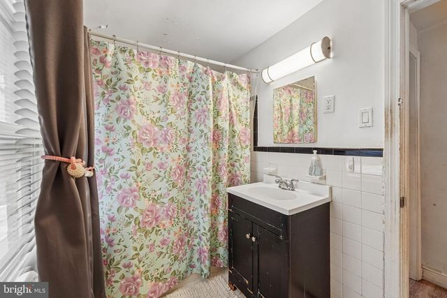613 GLENFIELD AVE, Glenolden, PA 19036