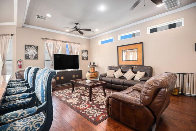 1333 N Meyer Avenue, Seabrook, TX 77586