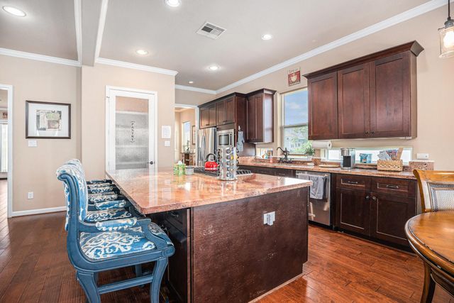 1333 N Meyer Avenue, Seabrook, TX 77586