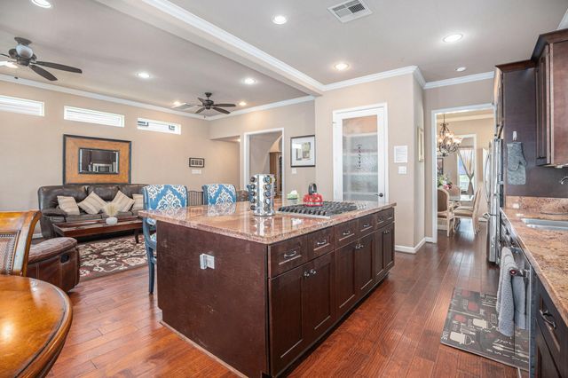 1333 N Meyer Avenue, Seabrook, TX 77586