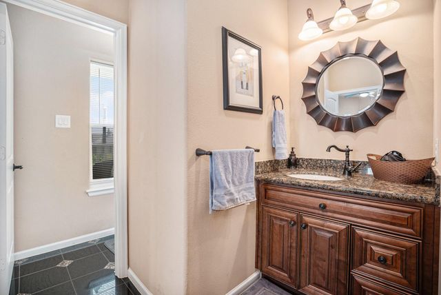 1333 N Meyer Avenue, Seabrook, TX 77586