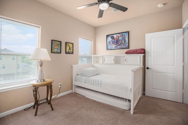 1333 N Meyer Avenue, Seabrook, TX 77586