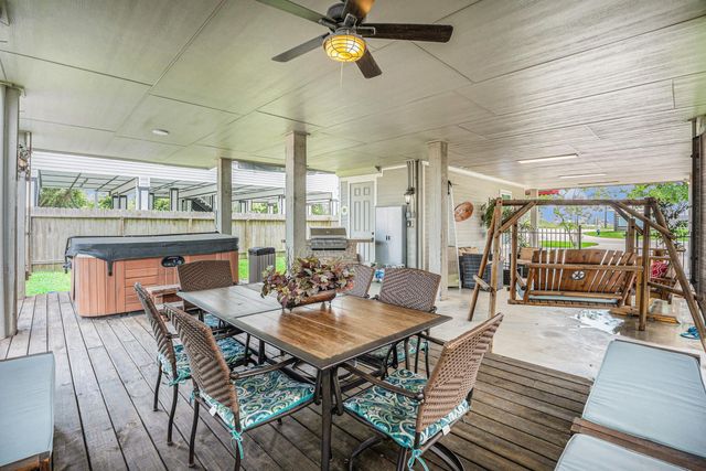 1333 N Meyer Avenue, Seabrook, TX 77586