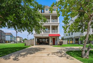 1333 N Meyer Avenue, Seabrook, TX 77586