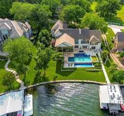 206 South Shore Drive, Lake Winnebago, MO 64034