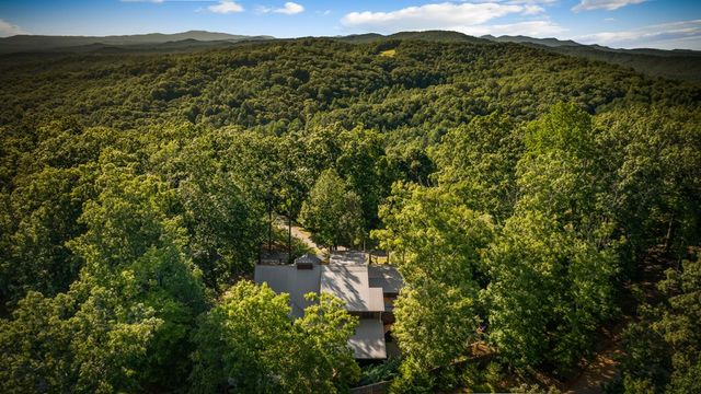 168 Rabbit Ridge Road, Morganton, GA 30560