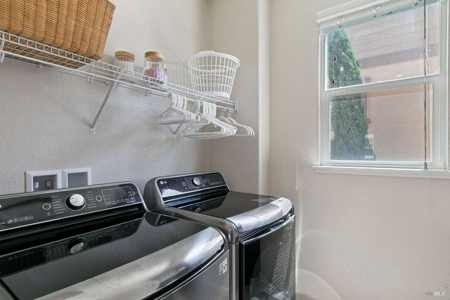 2126 Yellow Rose Cir, Fairfield, CA 94534