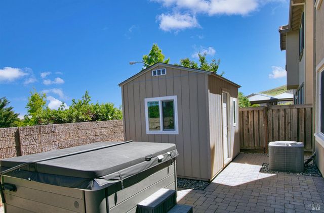 2126 Yellow Rose Cir, Fairfield, CA 94534