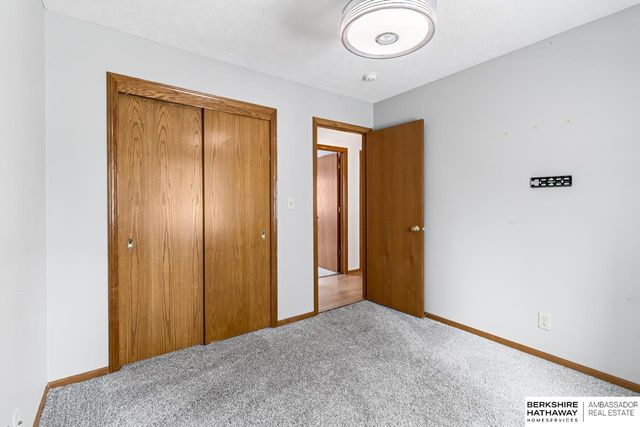1947 NW 54th Street, Lincoln, NE 68528