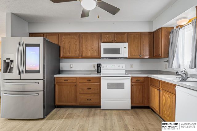 1947 NW 54th Street, Lincoln, NE 68528