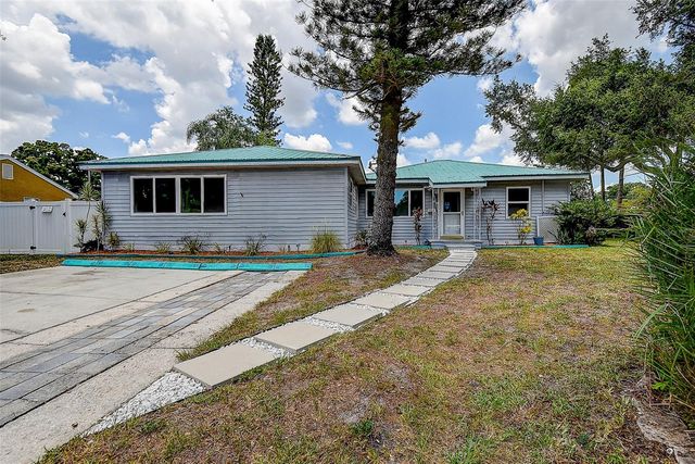 1509 CANTERBURY ROAD N, St Petersburg, FL 33710