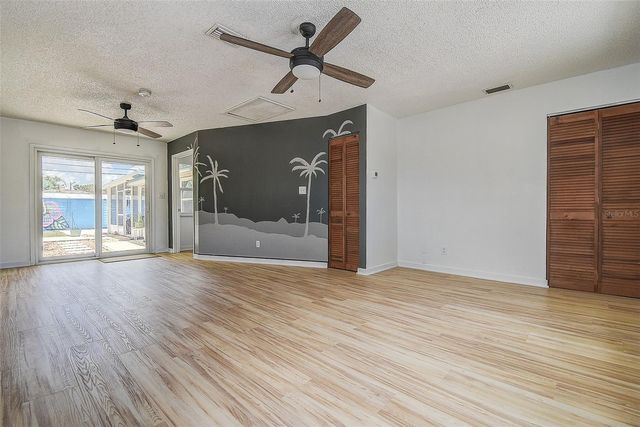 1509 CANTERBURY ROAD N, St Petersburg, FL 33710
