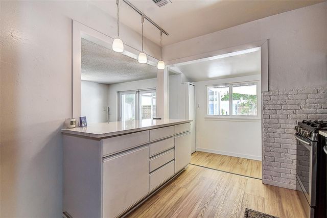 1509 CANTERBURY ROAD N, St Petersburg, FL 33710