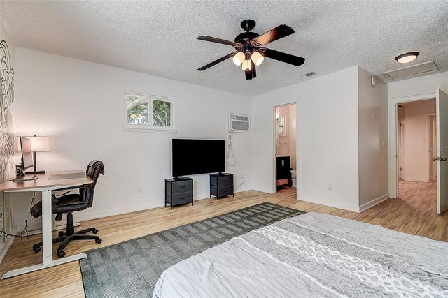 1509 CANTERBURY ROAD N, St Petersburg, FL 33710