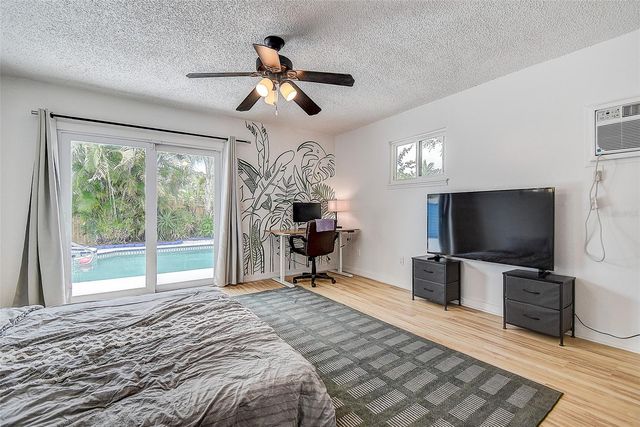 1509 CANTERBURY ROAD N, St Petersburg, FL 33710