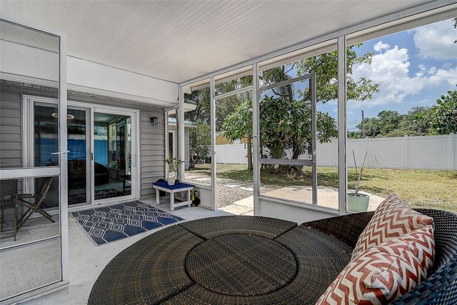 1509 CANTERBURY ROAD N, St Petersburg, FL 33710