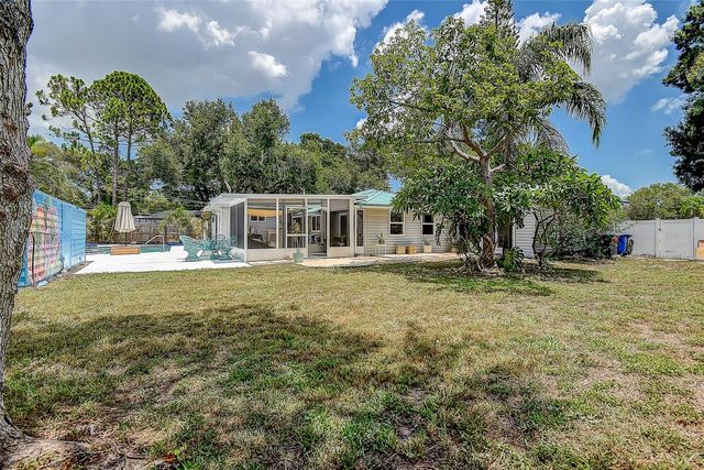 1509 CANTERBURY ROAD N, St Petersburg, FL 33710