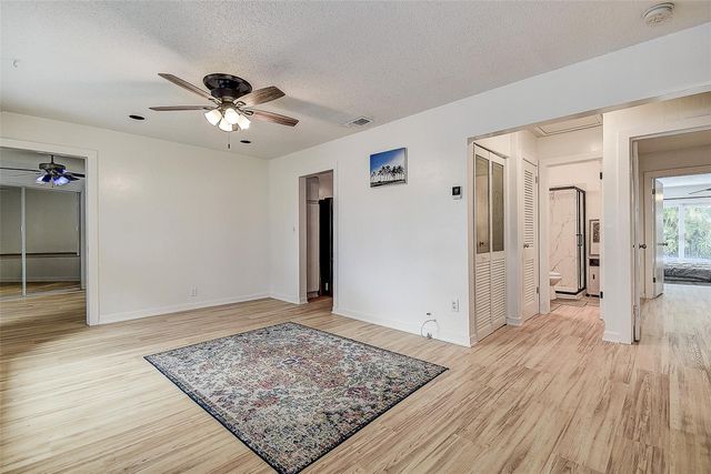 1509 CANTERBURY ROAD N, St Petersburg, FL 33710
