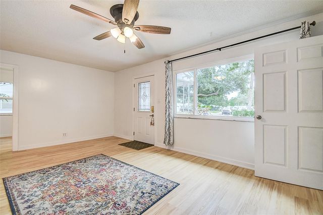 1509 CANTERBURY ROAD N, St Petersburg, FL 33710