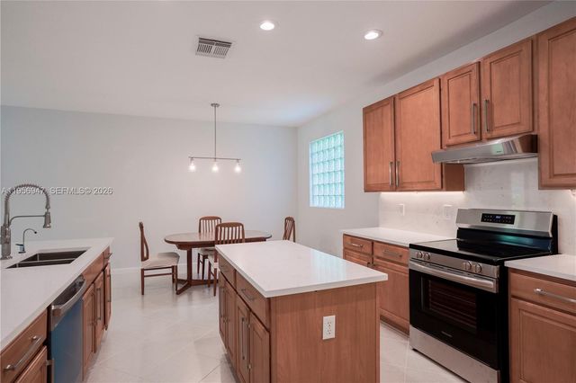 1518 Fenton Dr, Delray Beach, FL 33445