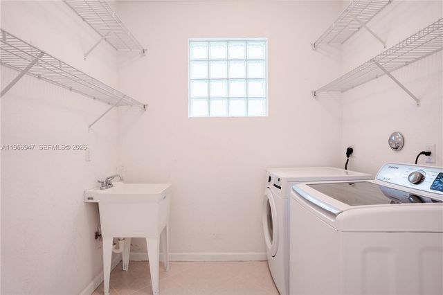 1518 Fenton Dr, Delray Beach, FL 33445