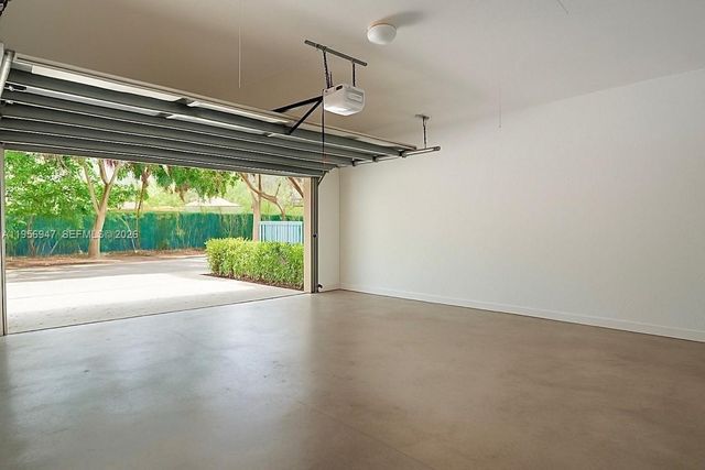 1518 Fenton Dr, Delray Beach, FL 33445