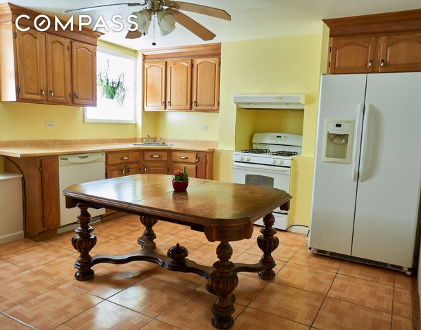 660 Macon Street, New York City, NY 11233