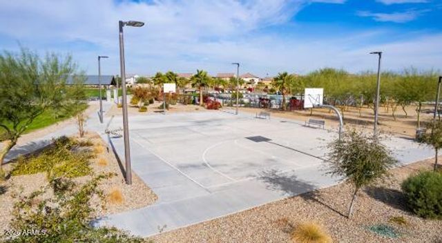 8840 W COLTER Street, Glendale, AZ 85305