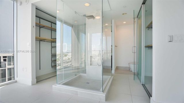 1040 W Biscayne Boulevard 1206, Miami, FL 33132