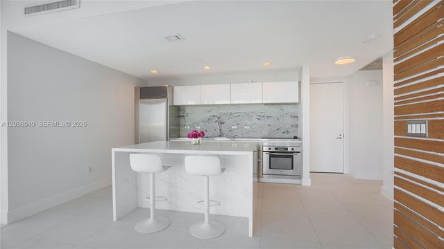 1040 W Biscayne Boulevard 1206, Miami, FL 33132
