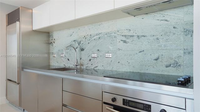 1040 W Biscayne Boulevard 1206, Miami, FL 33132