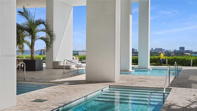 1040 W Biscayne Boulevard 1206, Miami, FL 33132