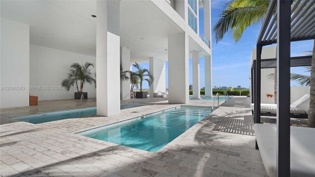 1040 W Biscayne Boulevard 1206, Miami, FL 33132