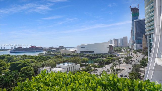 1040 W Biscayne Boulevard 1206, Miami, FL 33132
