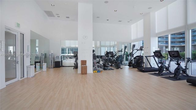 1040 W Biscayne Boulevard 1206, Miami, FL 33132