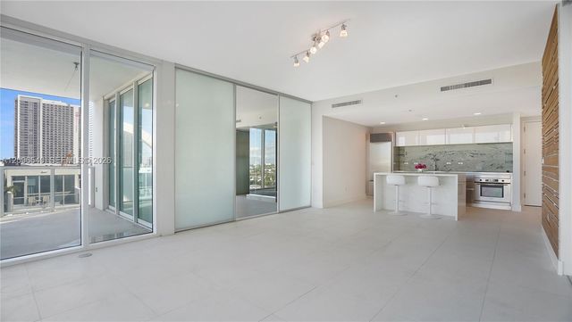 1040 W Biscayne Boulevard 1206, Miami, FL 33132