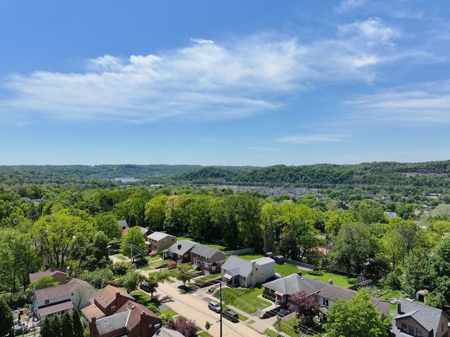 812 Pennsylvania AVENUE, Oakmont, PA 15139