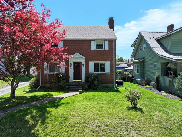812 Pennsylvania AVENUE, Oakmont, PA 15139