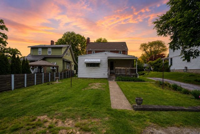 812 Pennsylvania AVENUE, Oakmont, PA 15139
