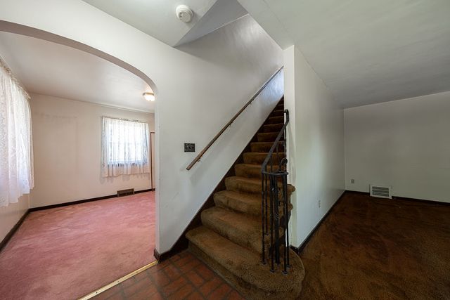 812 Pennsylvania AVENUE, Oakmont, PA 15139