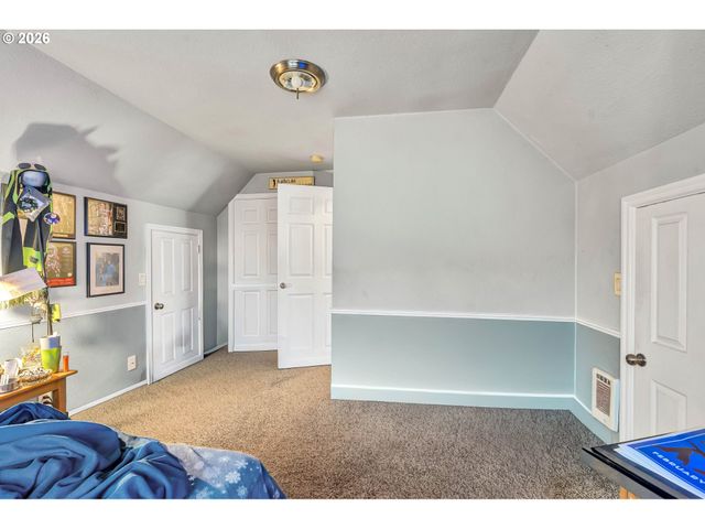 2907 COLUMBIA HEIGHTS Rd, Longview, WA 98632