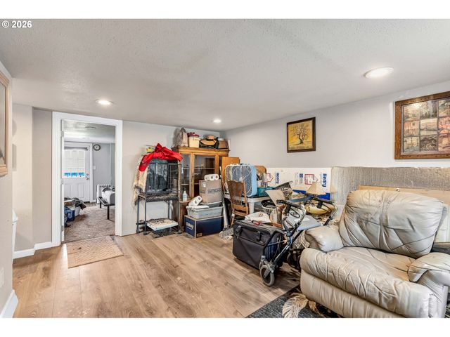 2907 COLUMBIA HEIGHTS Rd, Longview, WA 98632