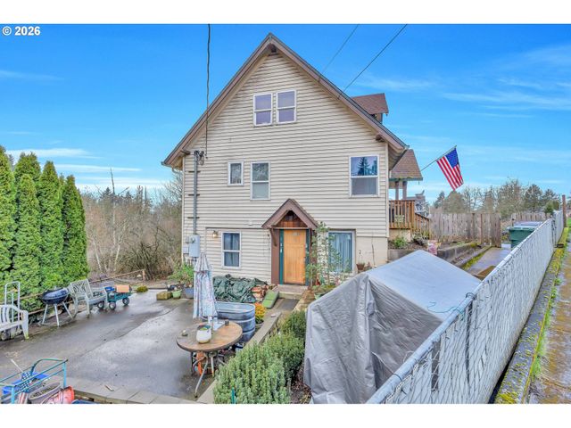 2907 COLUMBIA HEIGHTS Rd, Longview, WA 98632