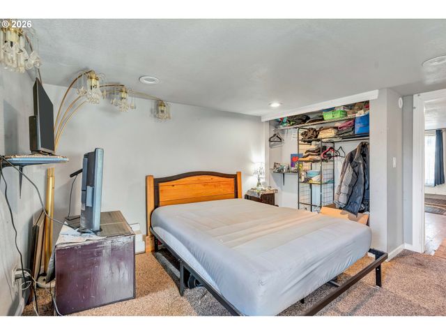 2907 COLUMBIA HEIGHTS Rd, Longview, WA 98632