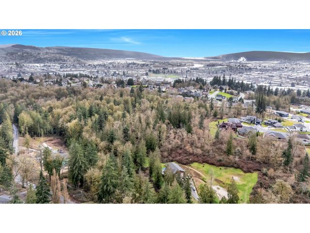 2907 COLUMBIA HEIGHTS Rd, Longview, WA 98632