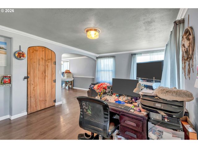 2907 COLUMBIA HEIGHTS Rd, Longview, WA 98632