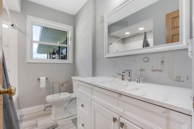 10 Buckeye Boulevard, Pataskala, OH 43062